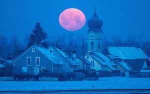 Full Moon Feb 4 Germany
