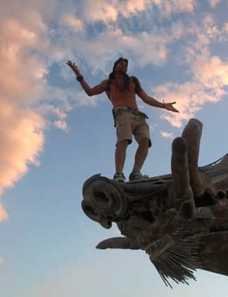 ss-160903-burning-man-mn-12_f975b8b34f3657defc04165841577471.focal-360x700-1